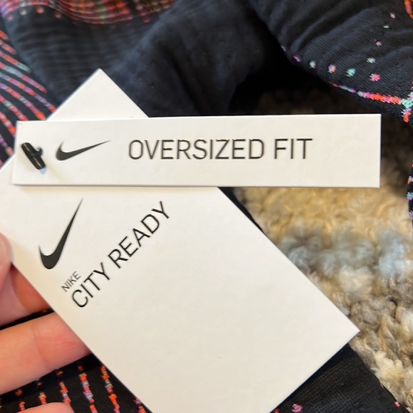 Nike sweater - Picture 10 of 13